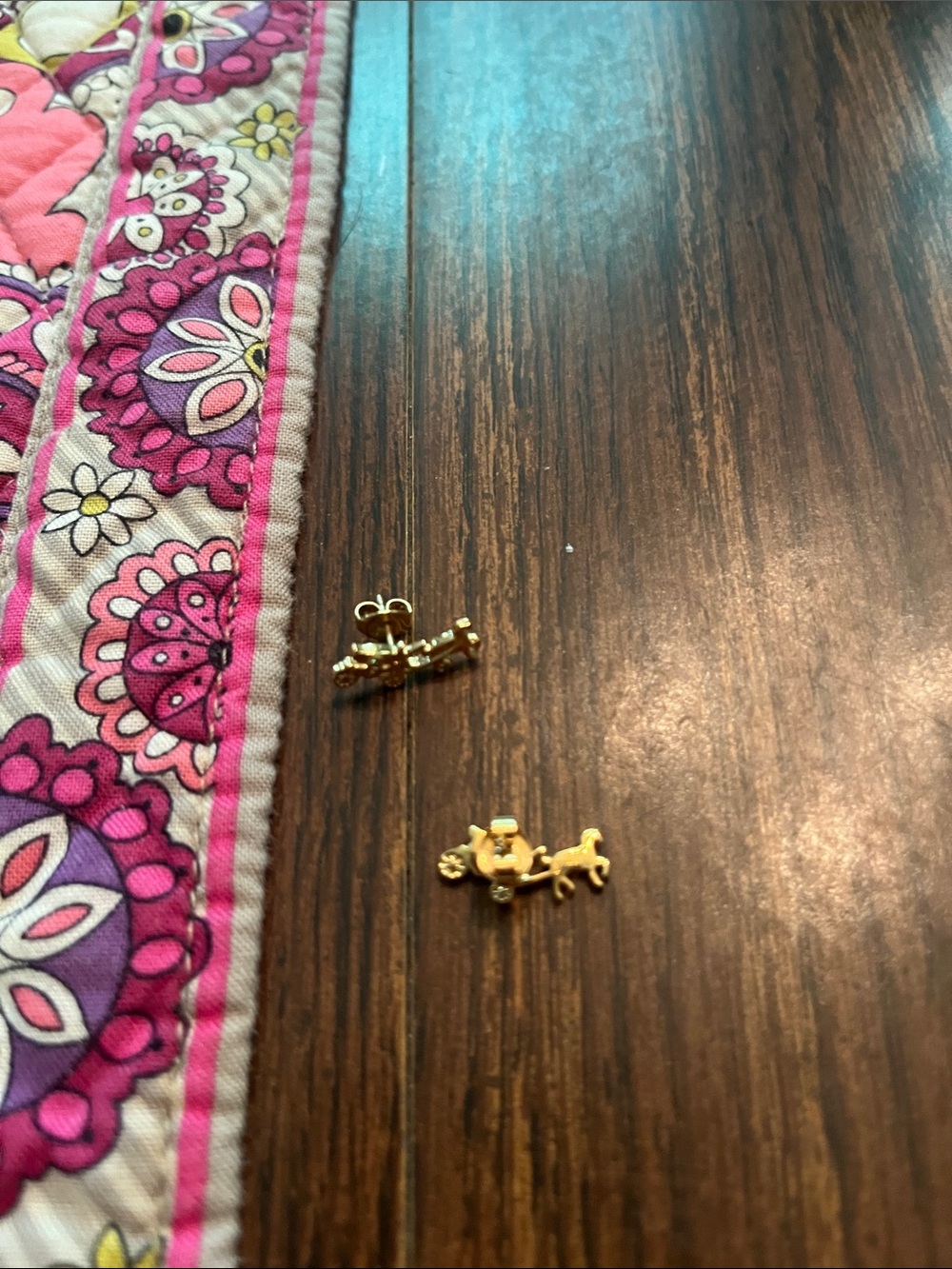 Coach Gold Floral Cluster Stud Earrings very gently worn carriage w horse - Picture 4 of 5